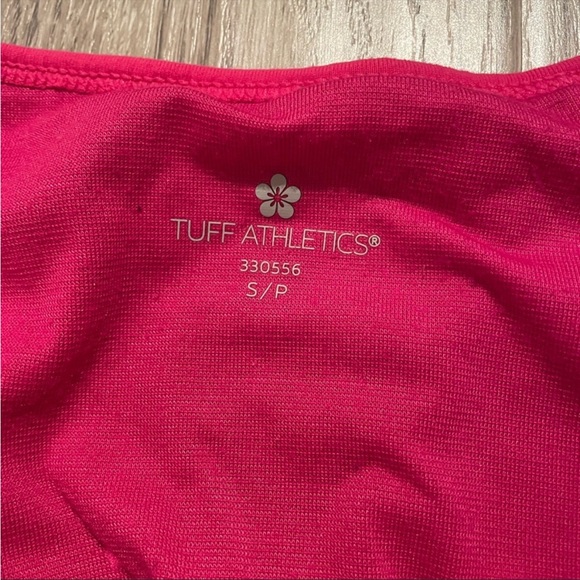 Fabletics teal-blue bike shorts with pocket & pink top with built in sports bra - Picture 8 of 8